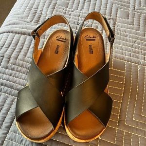 Clarks (women’s) wedge shoe, size 11